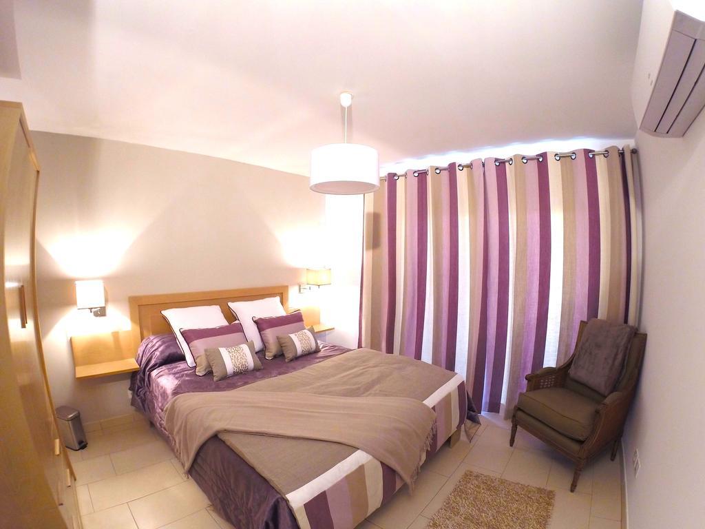 Residence Le Cosimo LʼÎle-Rousse Zimmer foto